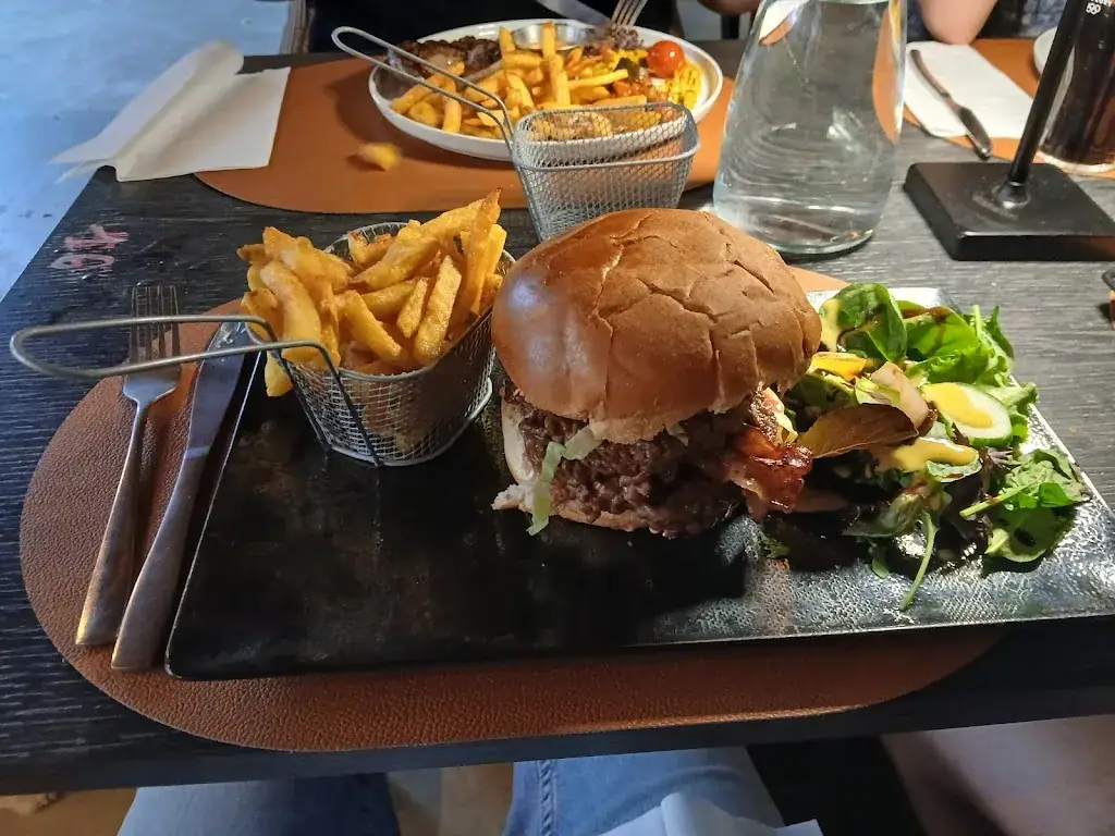 Restaurant NOOZ_Bédoin_slider_image_3