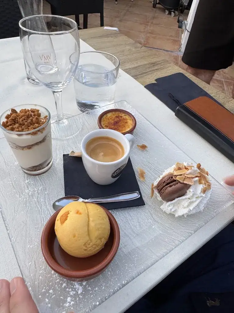 Le Bar Jo_Bédoin_slider_image_3