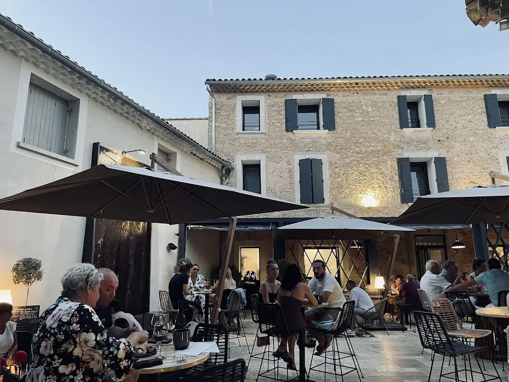 Arnaud Teston_Don Vito Lounge Bar_Bédoin_review