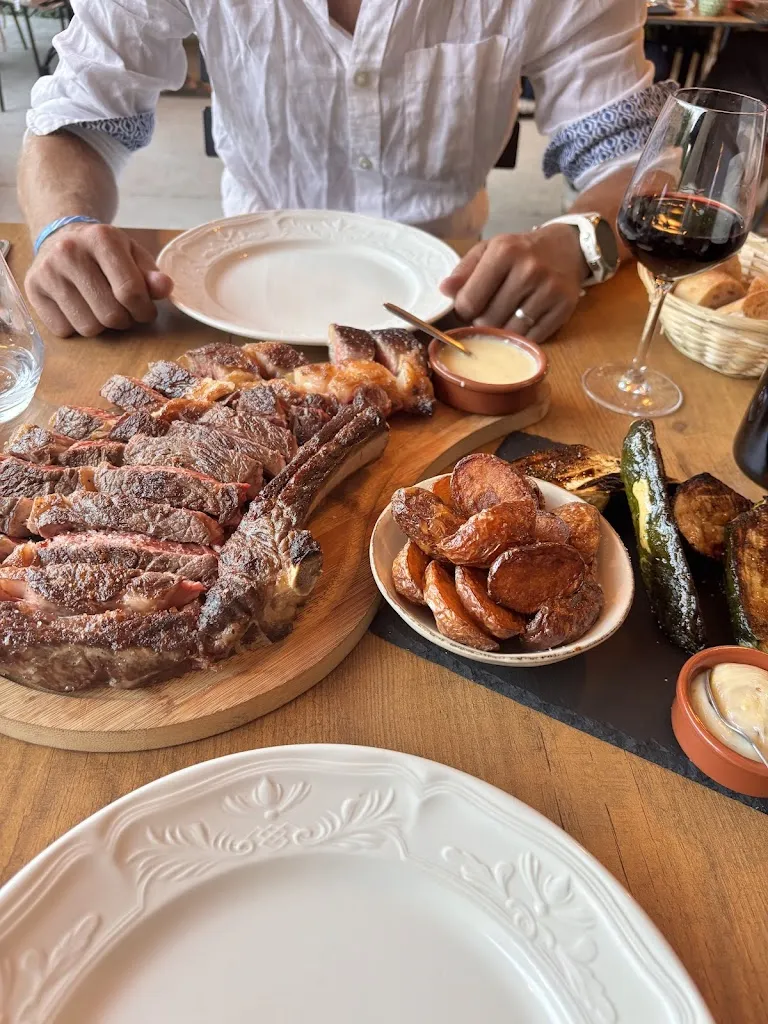 Anna b_Petit Paul_Bédoin_review