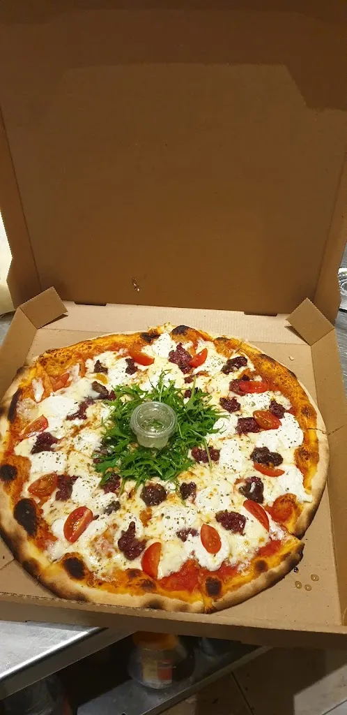 Pizzeria La Mamma_Bédoin_slider_image_1