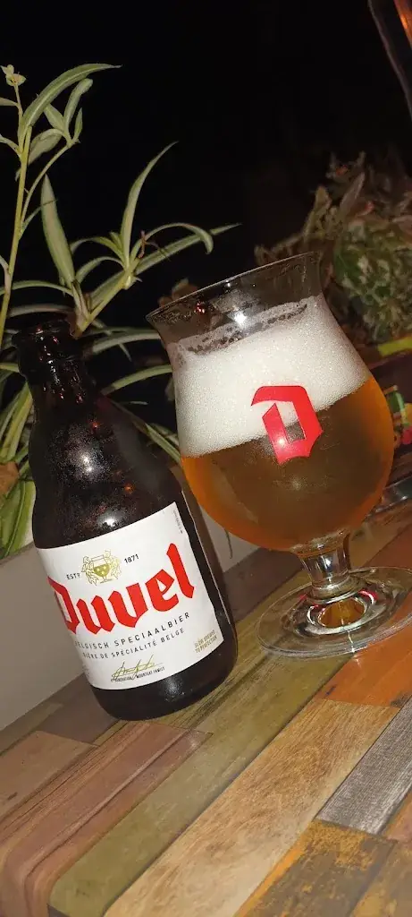 Sam Nulens_Portail de l'Olivier_Bédoin_review