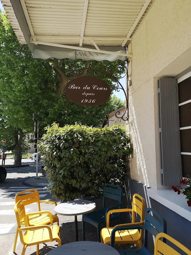 Le Resto & Caviste Bar du Cours 1936_Bédoin_slider_image_1