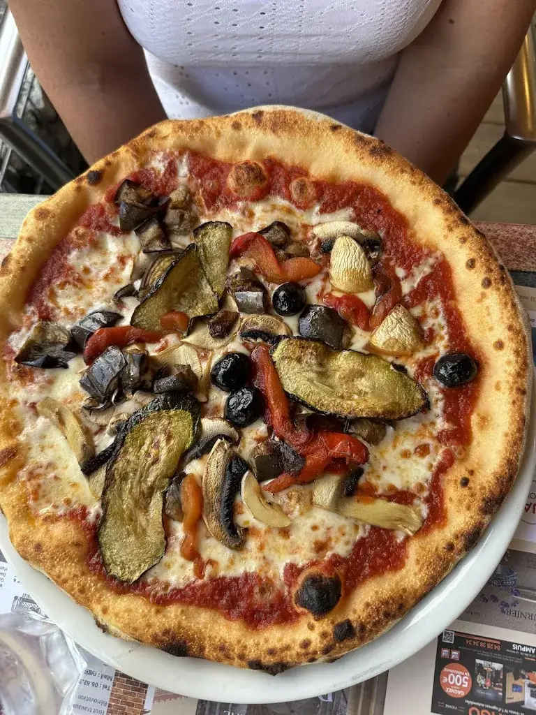 Menu_Restaurant Pizzeria IL VESUVIO_Clonas-sur-Varèze_image_8