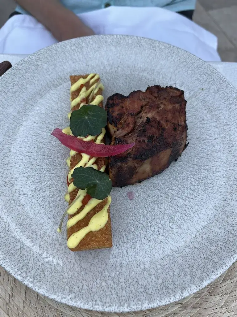 Lina Comet_Restaurant La Table du Ventoux Crillon le Brave_Crillon-le-Brave_review