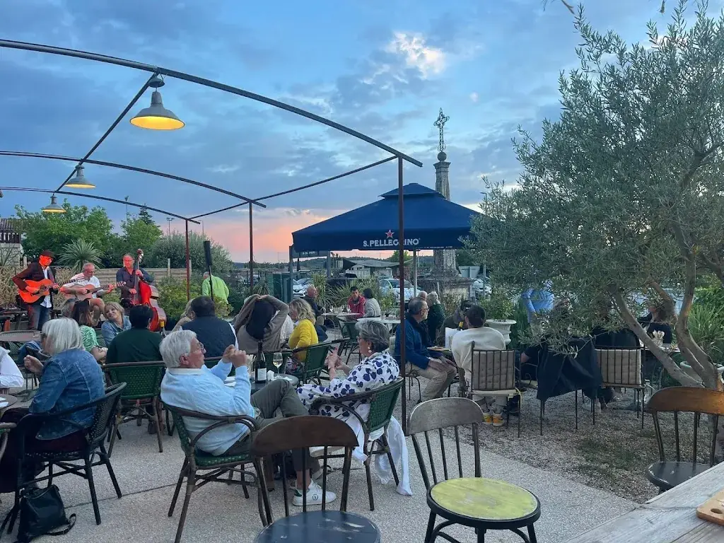 Octopus Bedoin Restaurant in Bédoin