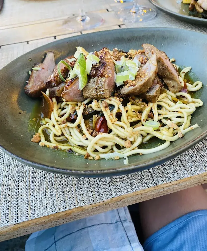 Menu_CLOVIS & BASINA | Restaurant à Crillon Le Brave_Crillon-le-Brave_image_9