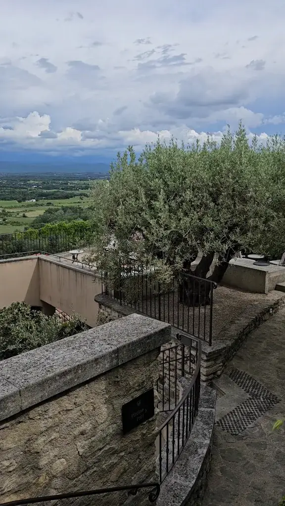 Hôtel Crillon le Brave - Provence restaurante en Crillon-le-Brave