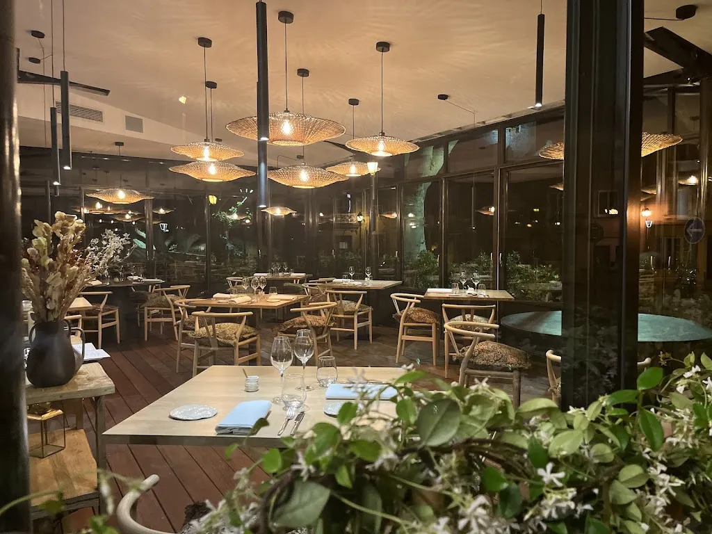 Le 6 à table_Caromb_slider_image_1