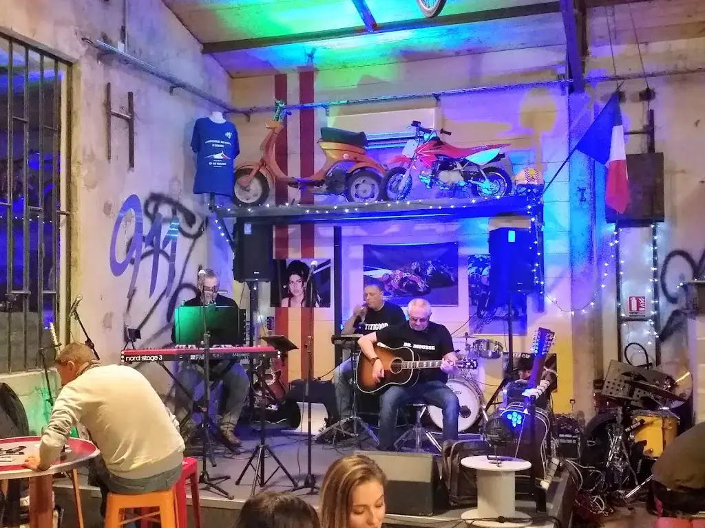 LE 911 BEDOIN_Bédoin_slider_image_3