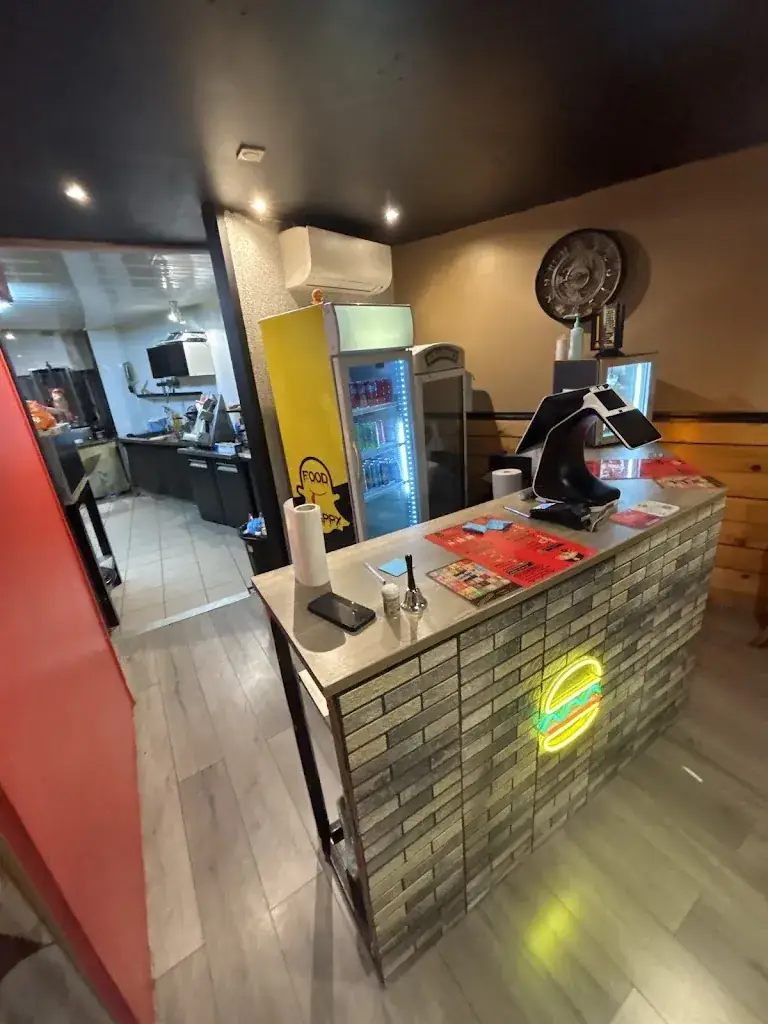 Yanis N'gome_Snappy Food_Vizille_review