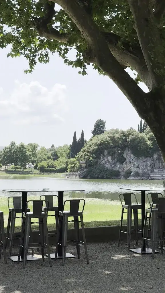 Bethan Rees_La Grillade du Lac_Besse-sur-Issole_avis