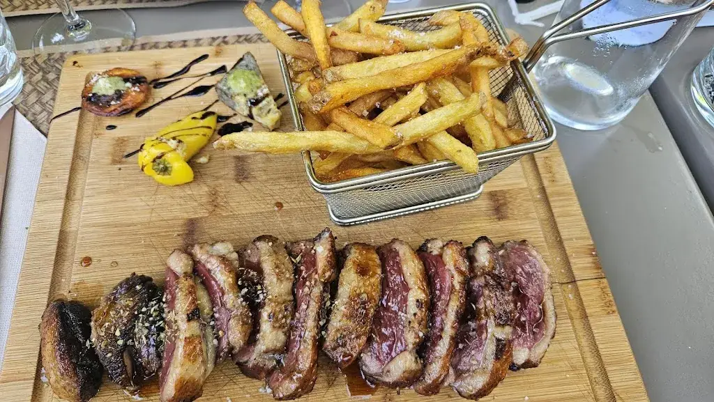 Alexis Roussidis_La Grillade du Lac_Besse-sur-Issole_avis