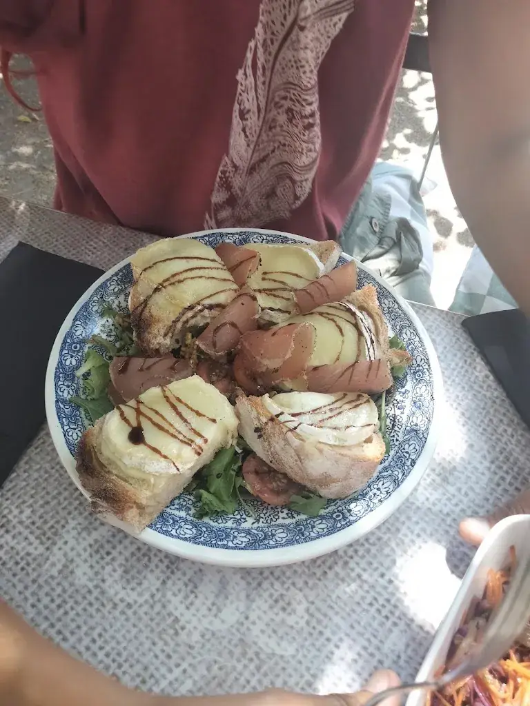 Riccardo Ortes_Ch’ti Castel_Coaraze_review