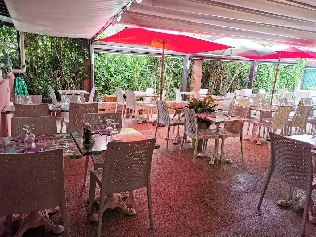 Chez Regine restaurant in Contes