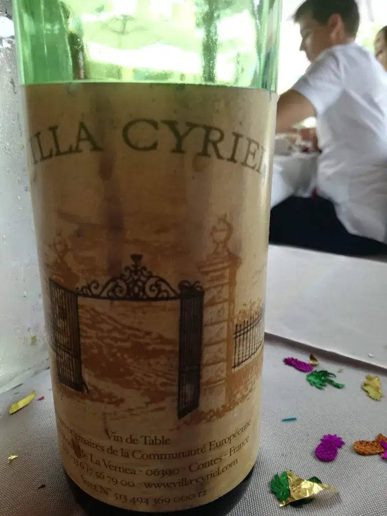 Menu_Villa Cyriel_Contes_image_6