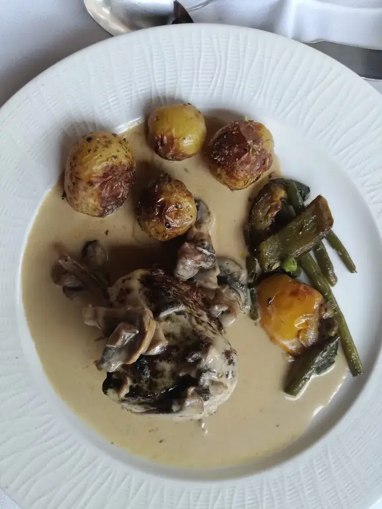 Menu_Villa Cyriel_Contes_image_9