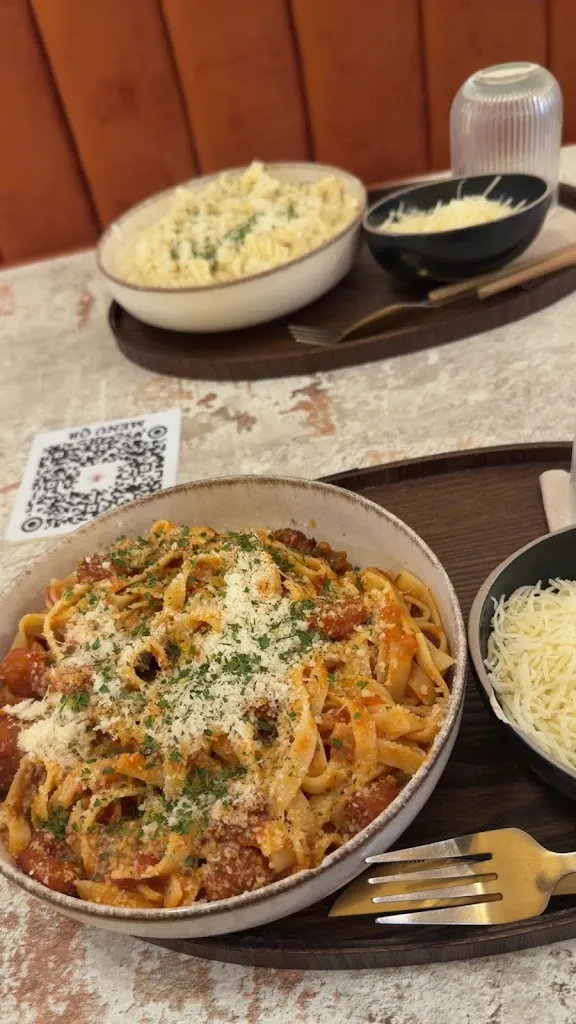 Emilie Duass_Pasta Home_Bollène_review