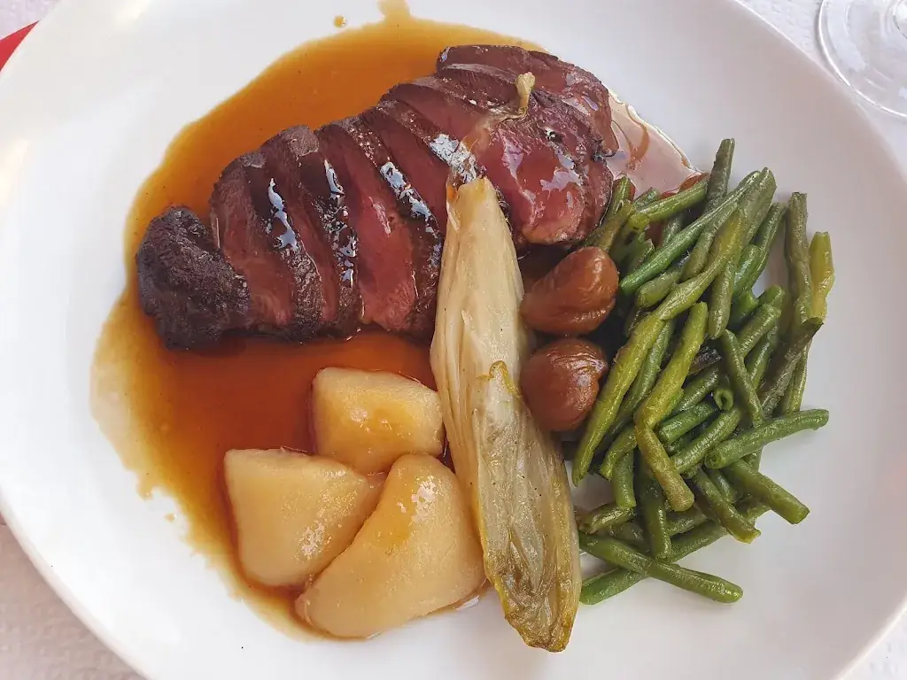 Samara_Les Acacias_Biot_review