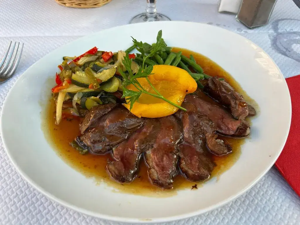 Les Acacias_Biot_slider_image_2