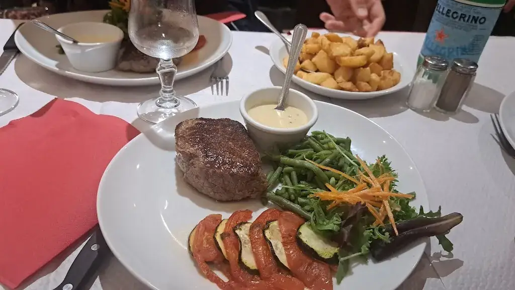 Les Acacias_Biot_slider_image_3