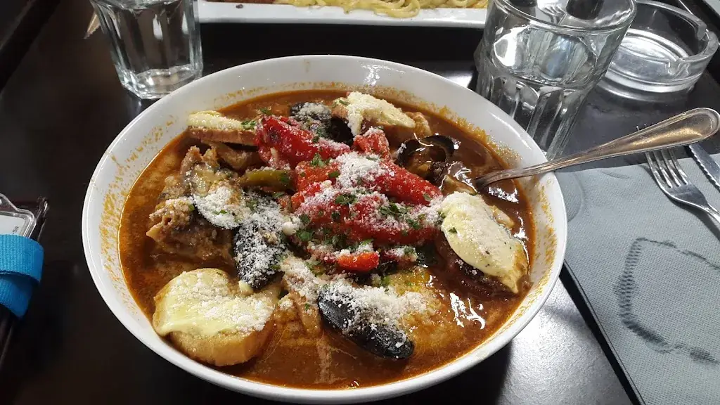 L'Ovive_Biot_slider_image_1