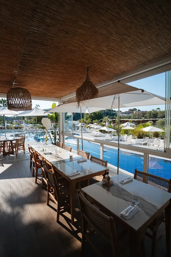 Restaurant L'Emblème Sophia Antipolis ristorante a Biot