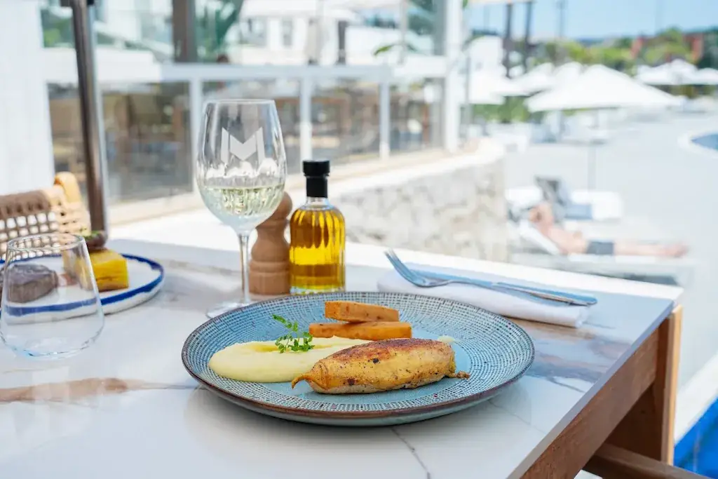 Restaurant L'Emblème Sophia Antipolis_Biot_slider_image_2