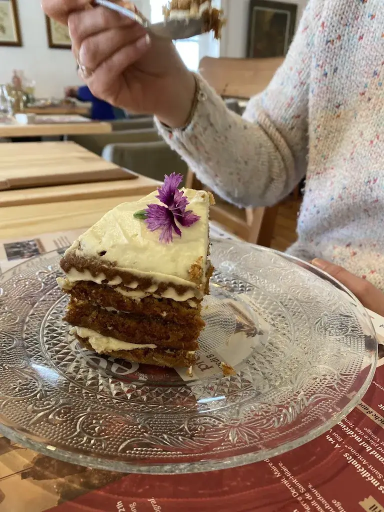 Le 410_Biot_slider_image_2