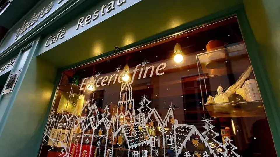 Valerie's Bar restaurant in Neuville-sur-Saône