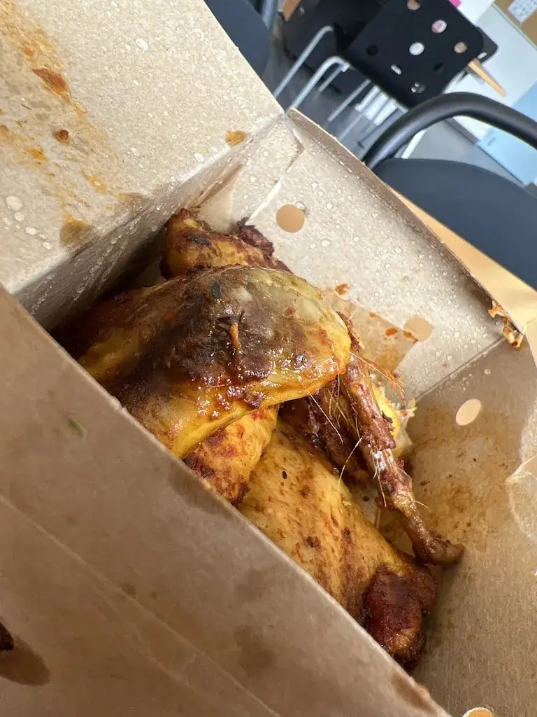 Raphael Tingson_La Fábrica_Biot_review