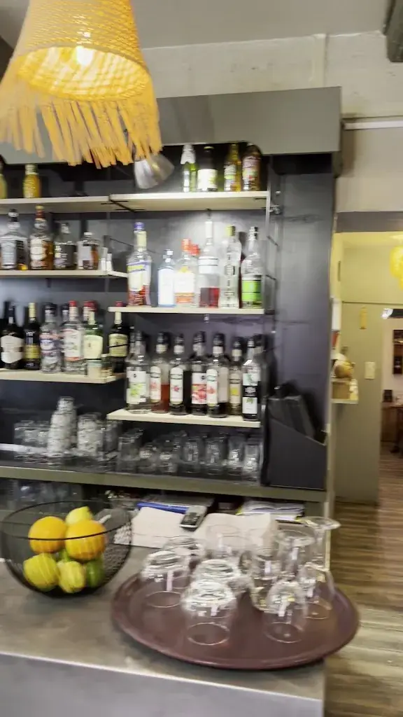 Le Cinq_Neuville-sur-Saône_slider_image_2