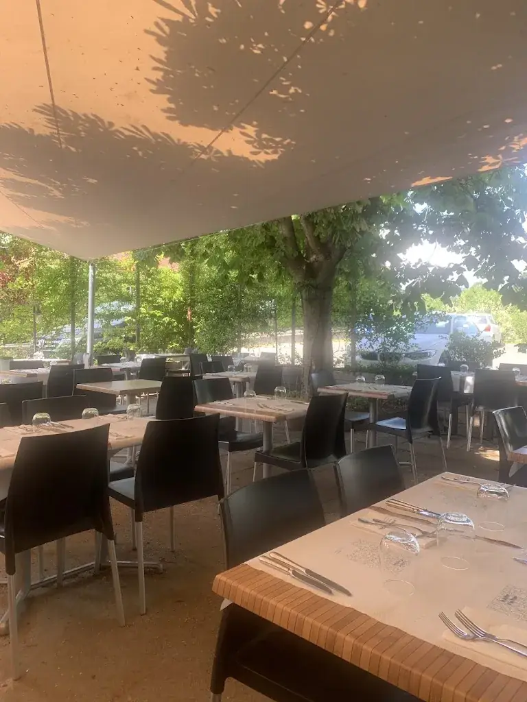 Buffet d'un Tram restaurant in Cortaillod