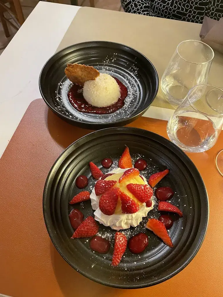 Judit Bekker_Le Kosy_Bonnieux_review