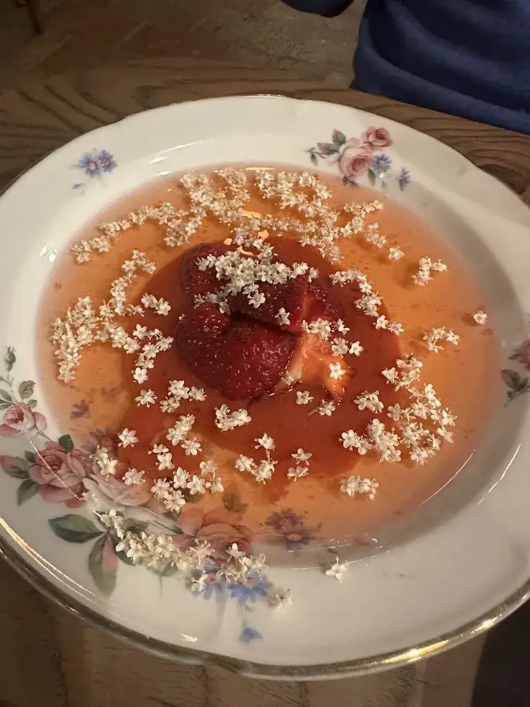 Yasemin Sahin_Bistrot Francis_Bonnieux_review