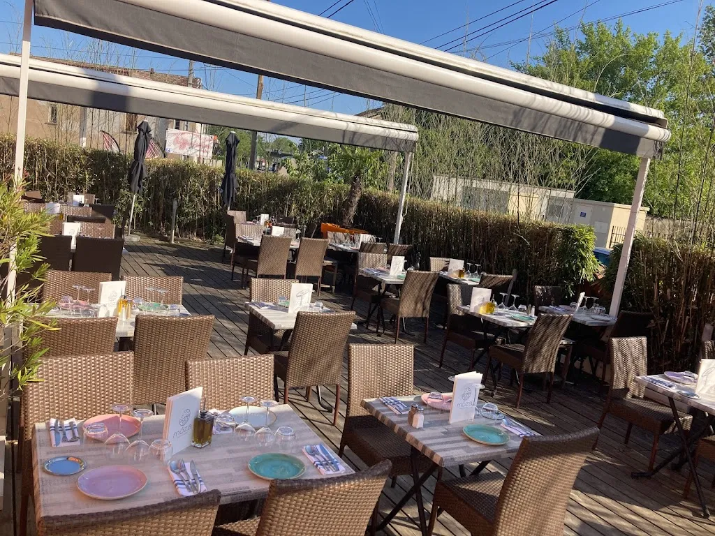 Moza_Neuville-sur-Saône_slider_image_1