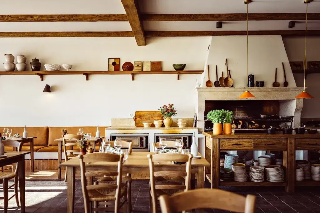 La Bergerie, Restaurant & Bar restaurant in Bonnieux