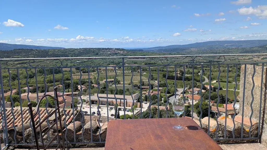 Tim Stoddard_Hôtel Restaurant Panoramique César - Logis Hôtel_Bonnieux_review