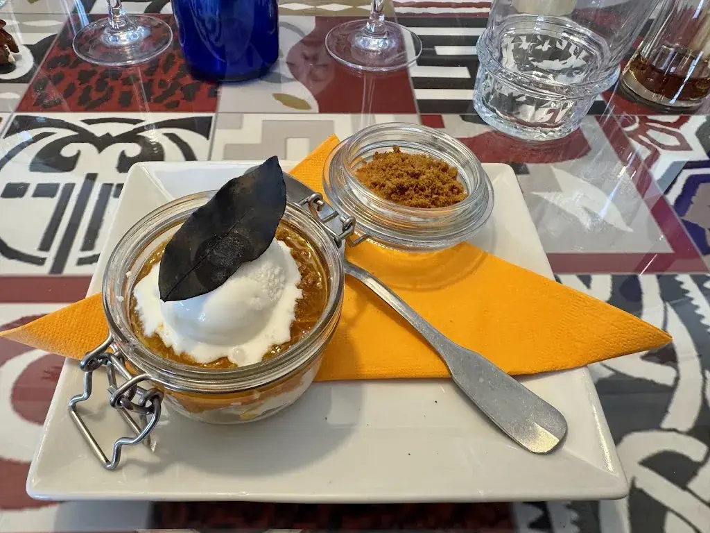 Yana Dekhtiar_Hôtel Restaurant Panoramique César - Logis Hôtel_Bonnieux_review