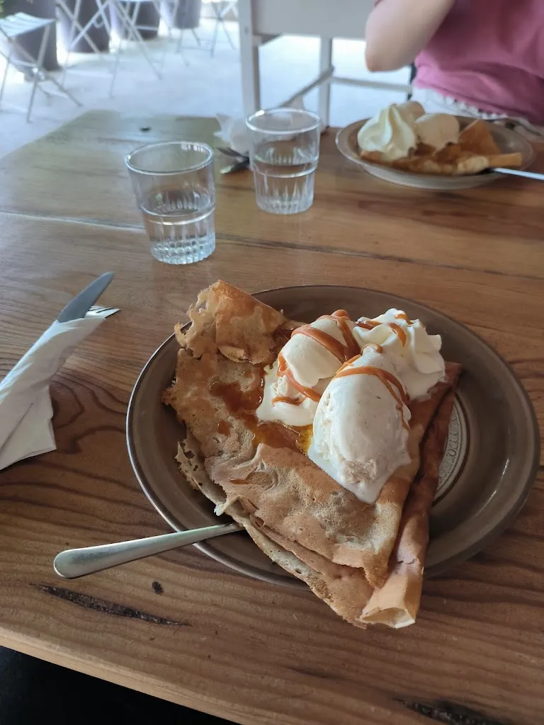 Crêperie salé/ sucré . Glacier Le Tinel_Bonnieux_slider_image_2