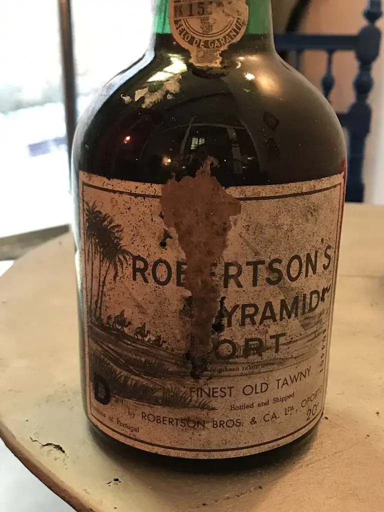 Le Wine Club by D_Bonnieux_slider_image_3