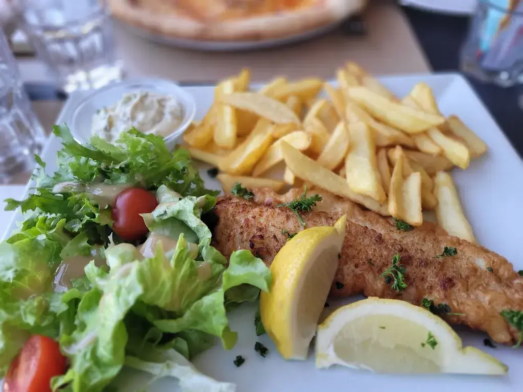 Arup Angle_Restaurant pizzeria Le Sade_Lacoste_review