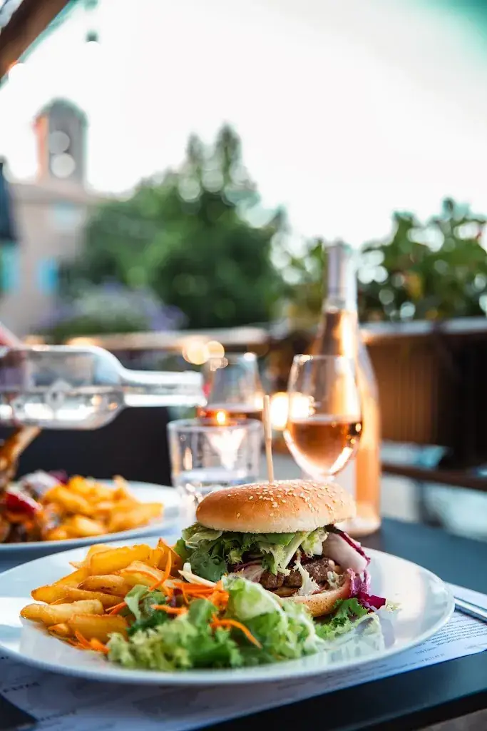 Restaurant pizzeria Le Sade_Lacoste_slider_image_2