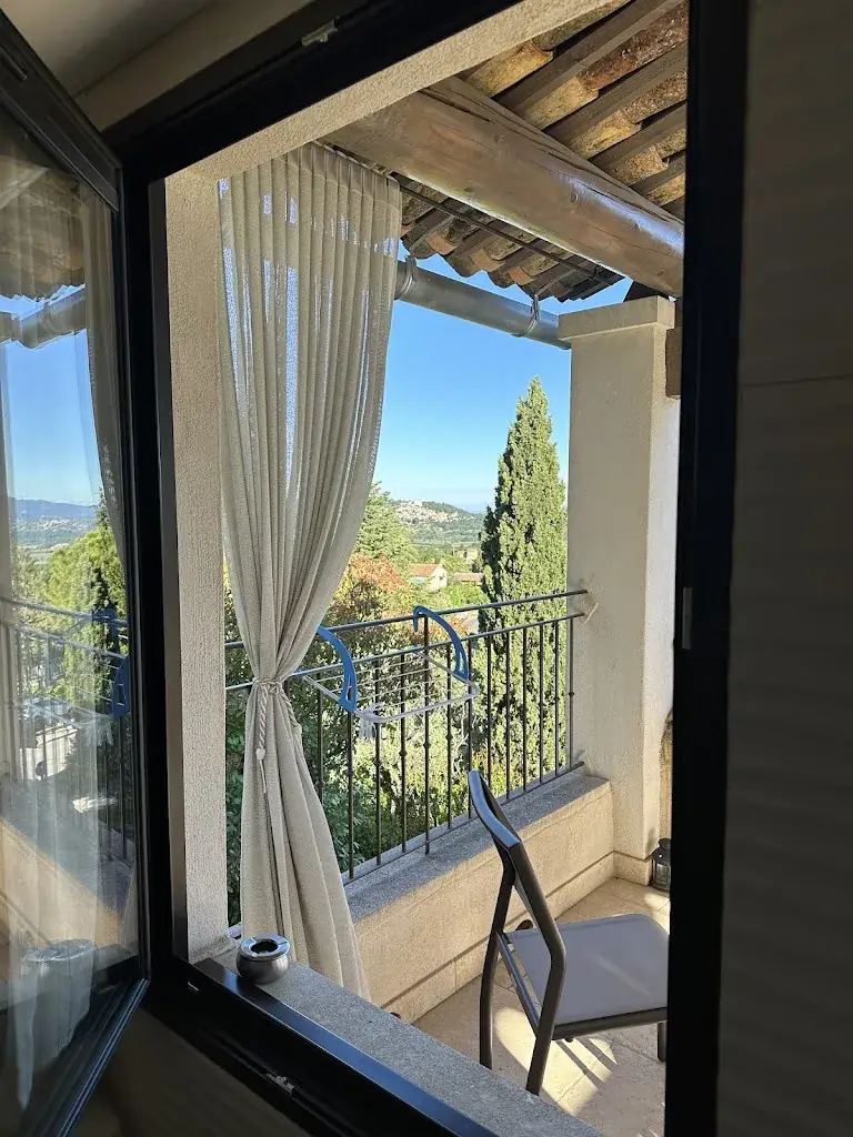 Will Huhn_Le Clos Du Buis_Bonnieux_review