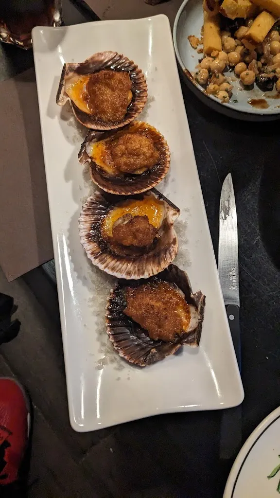 Oly Leung_La Parenthèse_Marseille_review