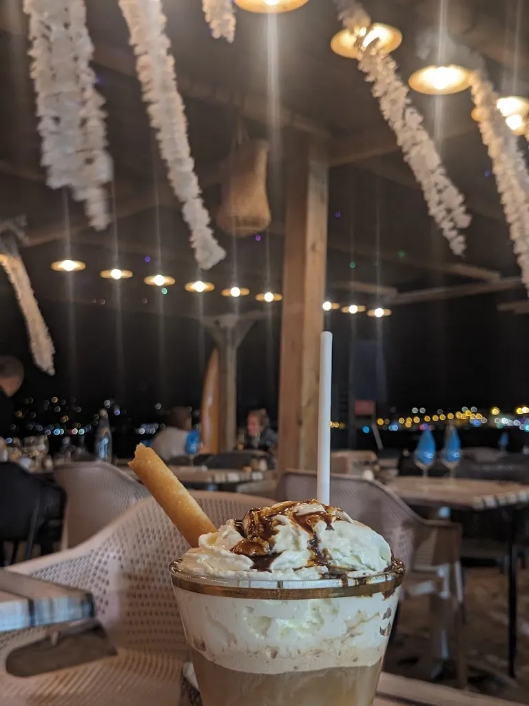 Maud Pinon_Le Tropicana_Marseille_review