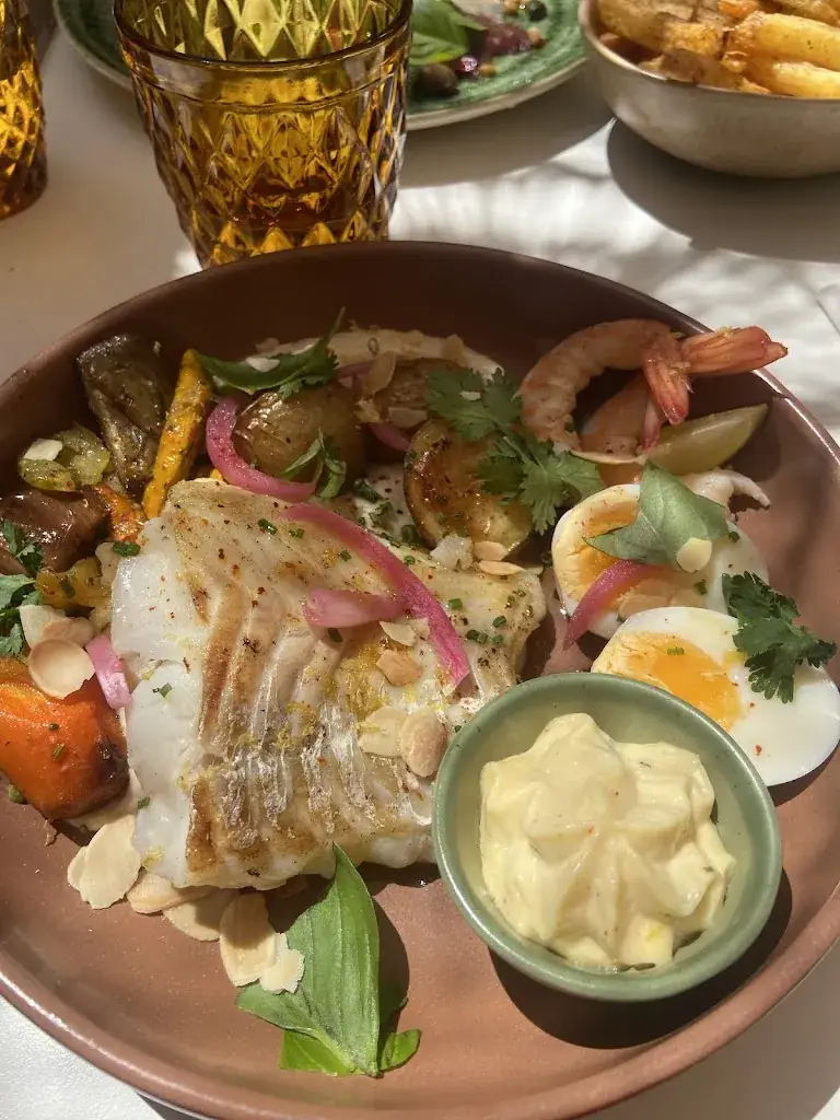 Emma M_Elaia_Marseille_review