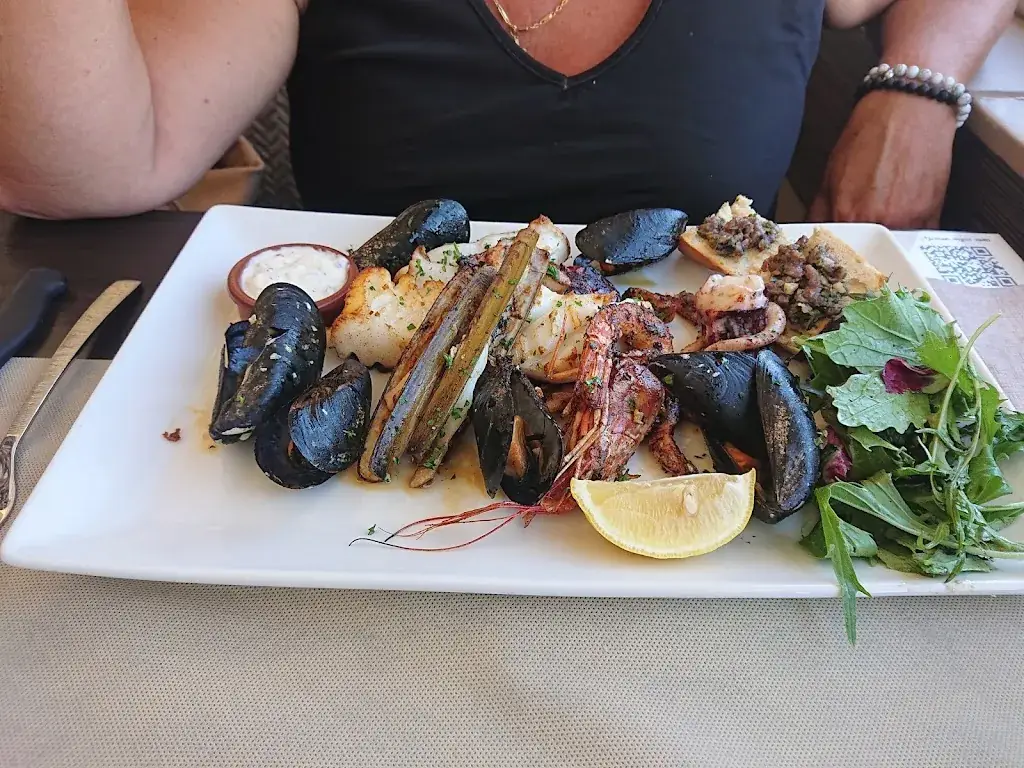 Menu_La Riviera - Restaurant Marseille_Marseille_immagine_8