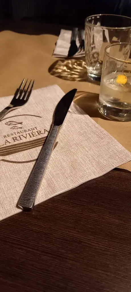 Virginia Stanescu_La Riviera - Restaurant Marseille_Marseille_recensione