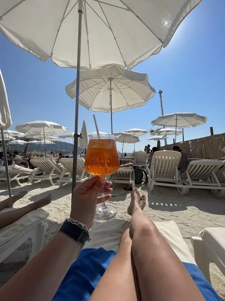 Александра Голуб_Les voiles M_Marseille_recensione